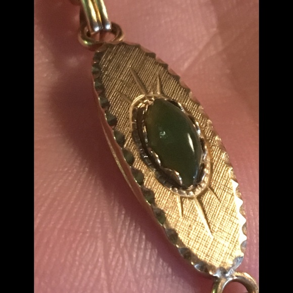 Vintage Link Bracelet w/Jade Green Color Stones - Picture 2 of 8